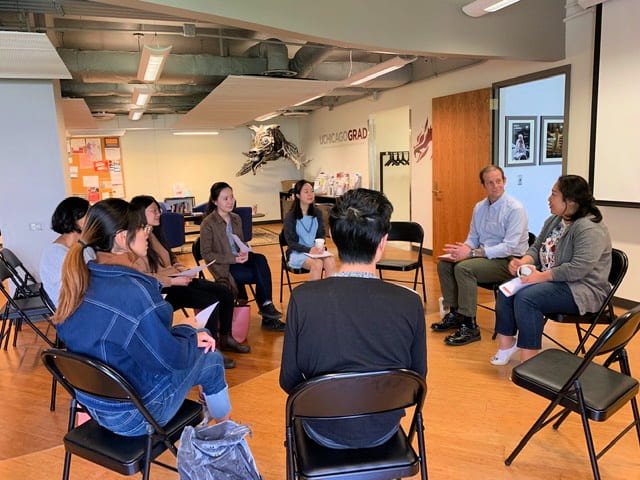 UChicago international graduate students discuss informational interviews during a career-focused Conversation Hour co-hosted by the English Language Institute and UChicagoGRAD. May 10, 2019